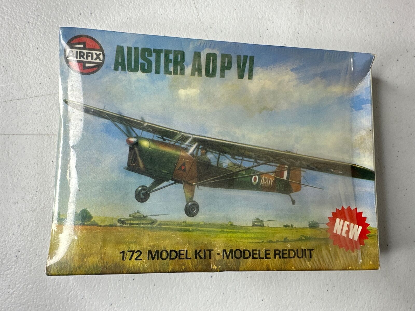 Vintage Airfix Auster AOP VI Model Kit 1/72 Scale - Complete Collectible for Model Enthusiasts - TreasuTiques