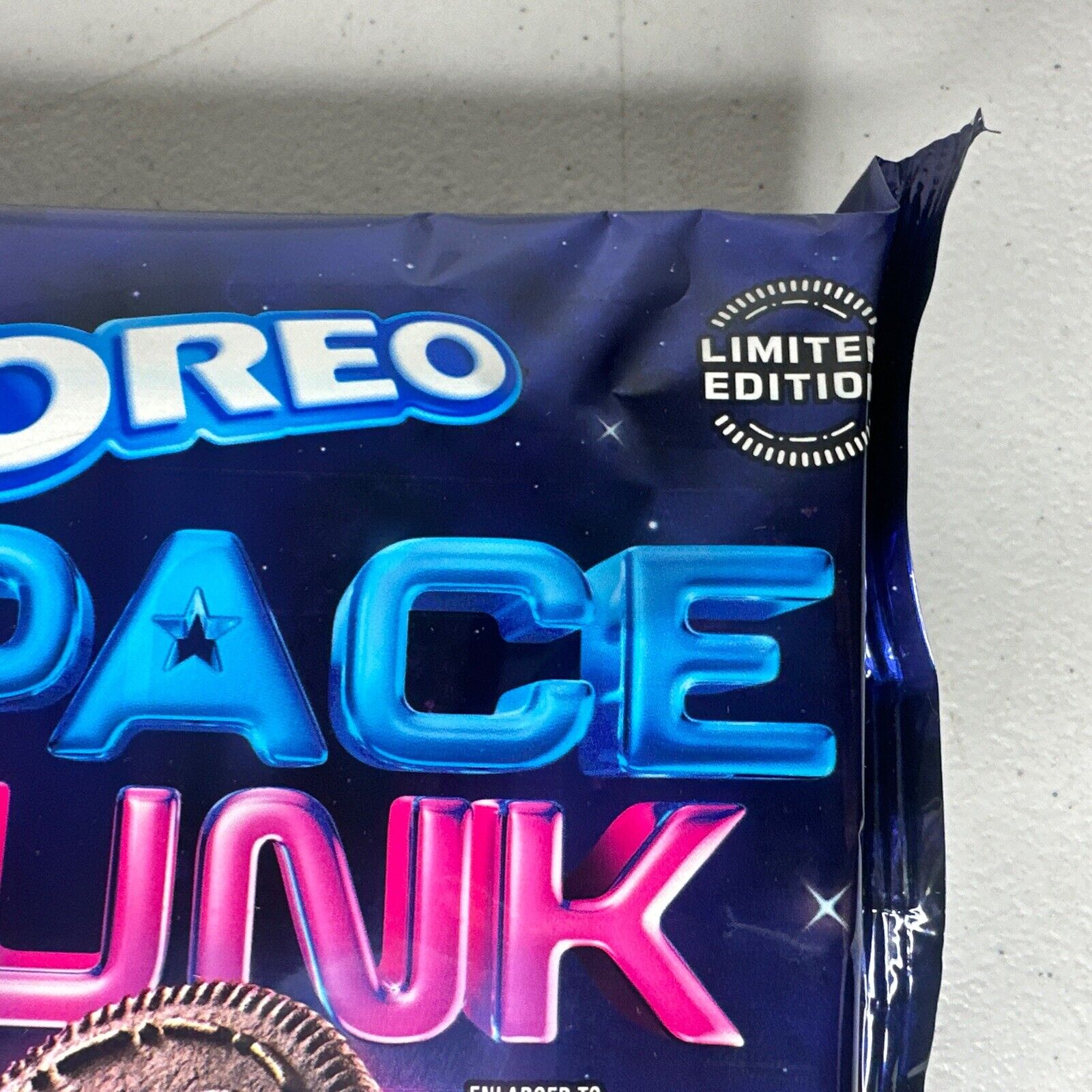 Limited Edition OREO Space Dunk Chocolate Cookies with Popping Candy Cosmic Crème - 10.68oz - TreasuTiques