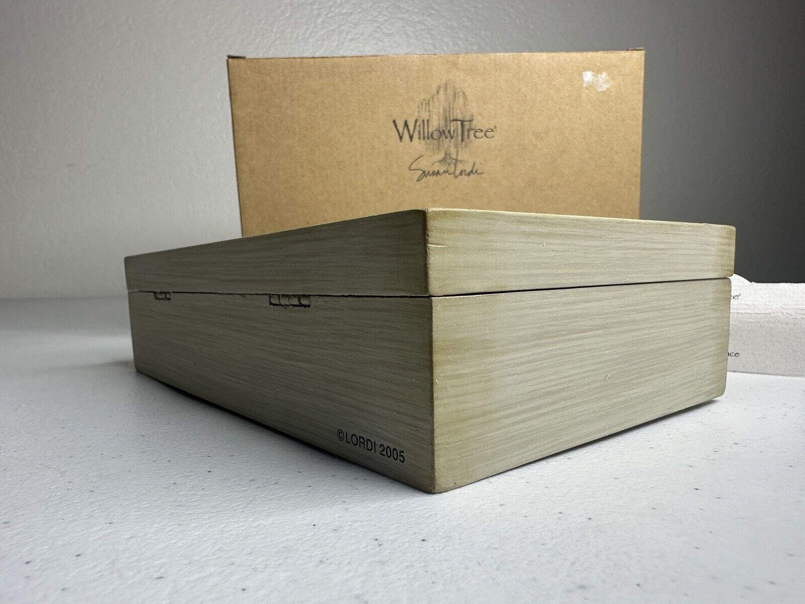 Willow Tree 'In Love's Embrace' Memory Box by Susan Lordi, 2005 - Exquisite Keepsake for Cherished Moments - TreasuTiques