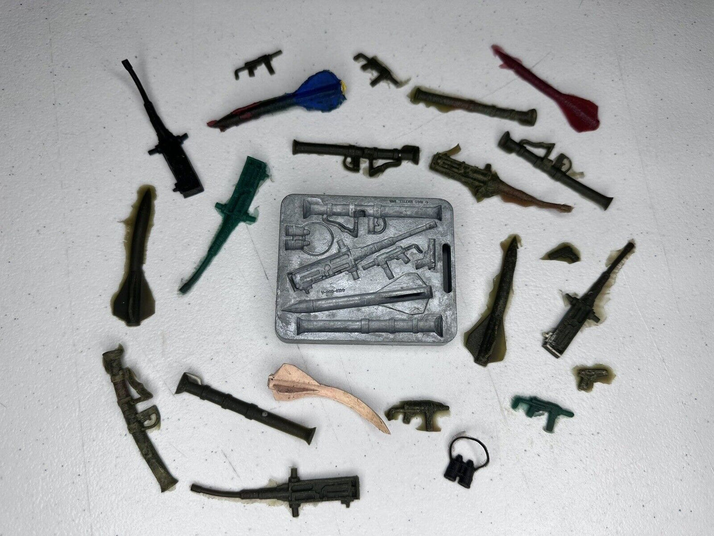 Vintage 1965 Mattel Thingmaker Weapons Molds Set - Rare Collectible with Original Plastigoop - TreasuTiques