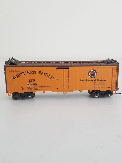 Authentic Bachmann Vintage Model Train Car Lot - Santa Fe Caboose, SP & NP Box Cars, Collectibles - TreasuTiques