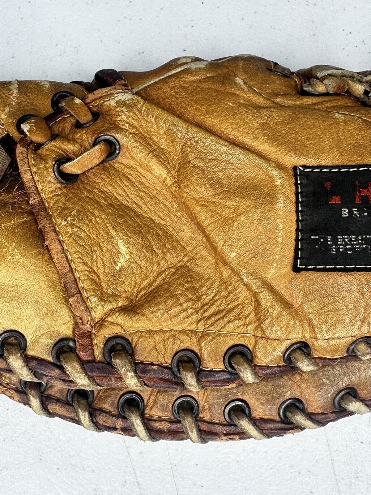 Vintage LHC Baseball Glove Model 508 - Collectible 1940s Leather Sports Memorabilia - TreasuTiques