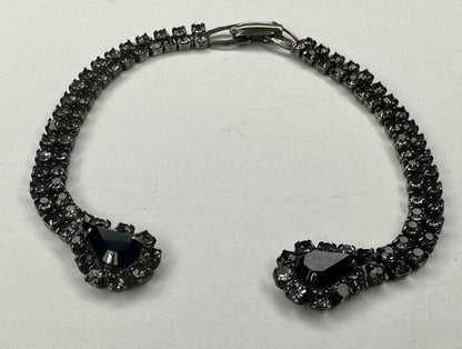 Exquisite Antique 20th Century Fashion Trend Rhinestone Silver-Tone Bracelet - Retro Black Elegance - TreasuTiques