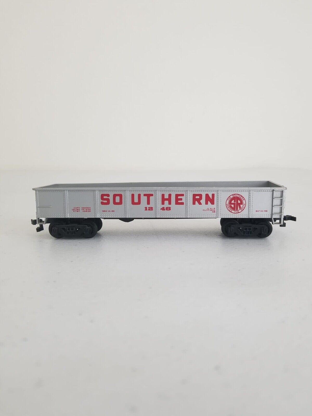 Vintage Train Car Lot: Snickers, Hormel, Southern Pacific - 6 Collectible Boxcars - TreasuTiques