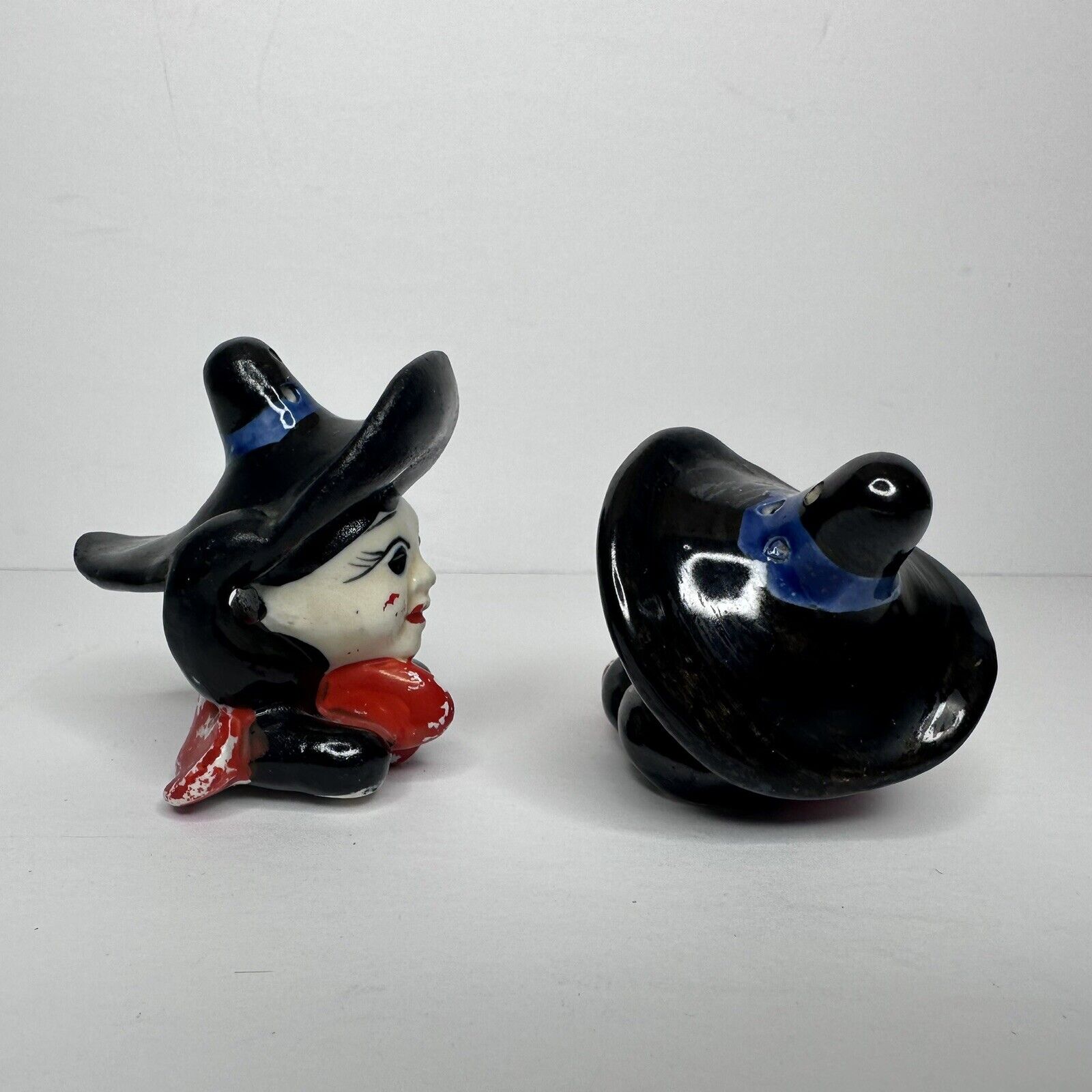 Rare Vintage 1960s Witches Salt & Pepper Shaker Set - Made in Occupied Japan - Halloween Decor - TreasuTiques