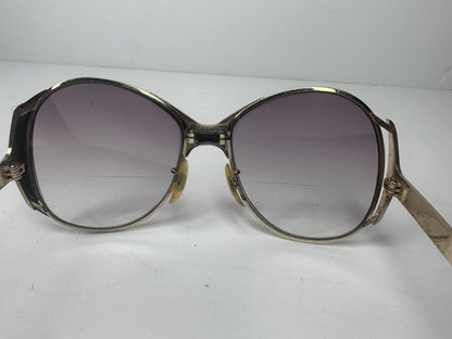 Retro Chic 1978 American Optical 135 Oscar de La Renta Model 619 Gold Sunglasses - TreasuTiques