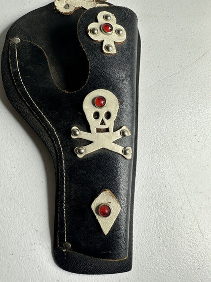 Vintage 1940s Wyandotte Pressed Steel Clicker Toy Gun with Skull and Crossbones Holster - 9.5 Inch Collectible - TreasuTiques