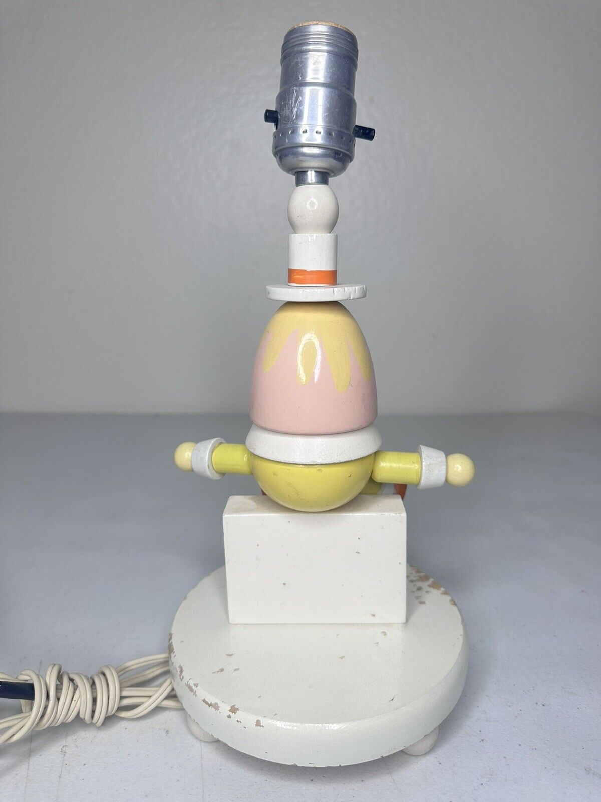 Charming Vintage 1960s Humpty Dumpty Nursery Lamp - Retro Wood & Plastic Bedside Decor - TreasuTiques