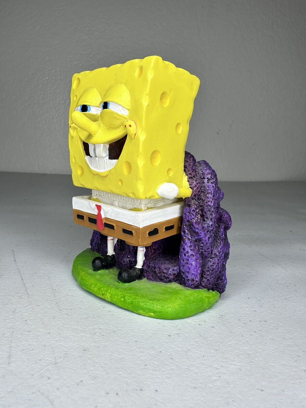 Authentic 2002 SpongeBob SquarePants Viacom Bobblehead Figurine with Coral Base - Collectible - TreasuTiques