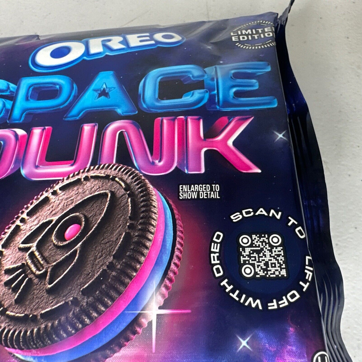 Limited Edition OREO Space Dunk Chocolate Cookies with Popping Candy Cosmic Crème - 10.68oz - TreasuTiques