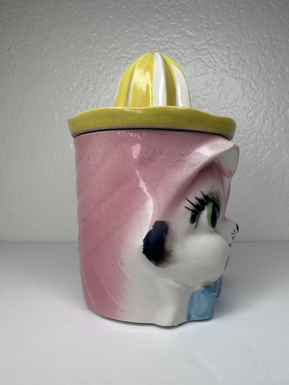 Pink Cat Face Citrus Juicer - 1950s Ceramic Juicer |  Mid-Century Modern Kitchenware,  Retro Pink Kitchen Essential,  Unique Cat Design,  Functional & Adorable Kitchen Gadget,  Easy-Clean Ceramic,  Made in the USA - TreasuTiques