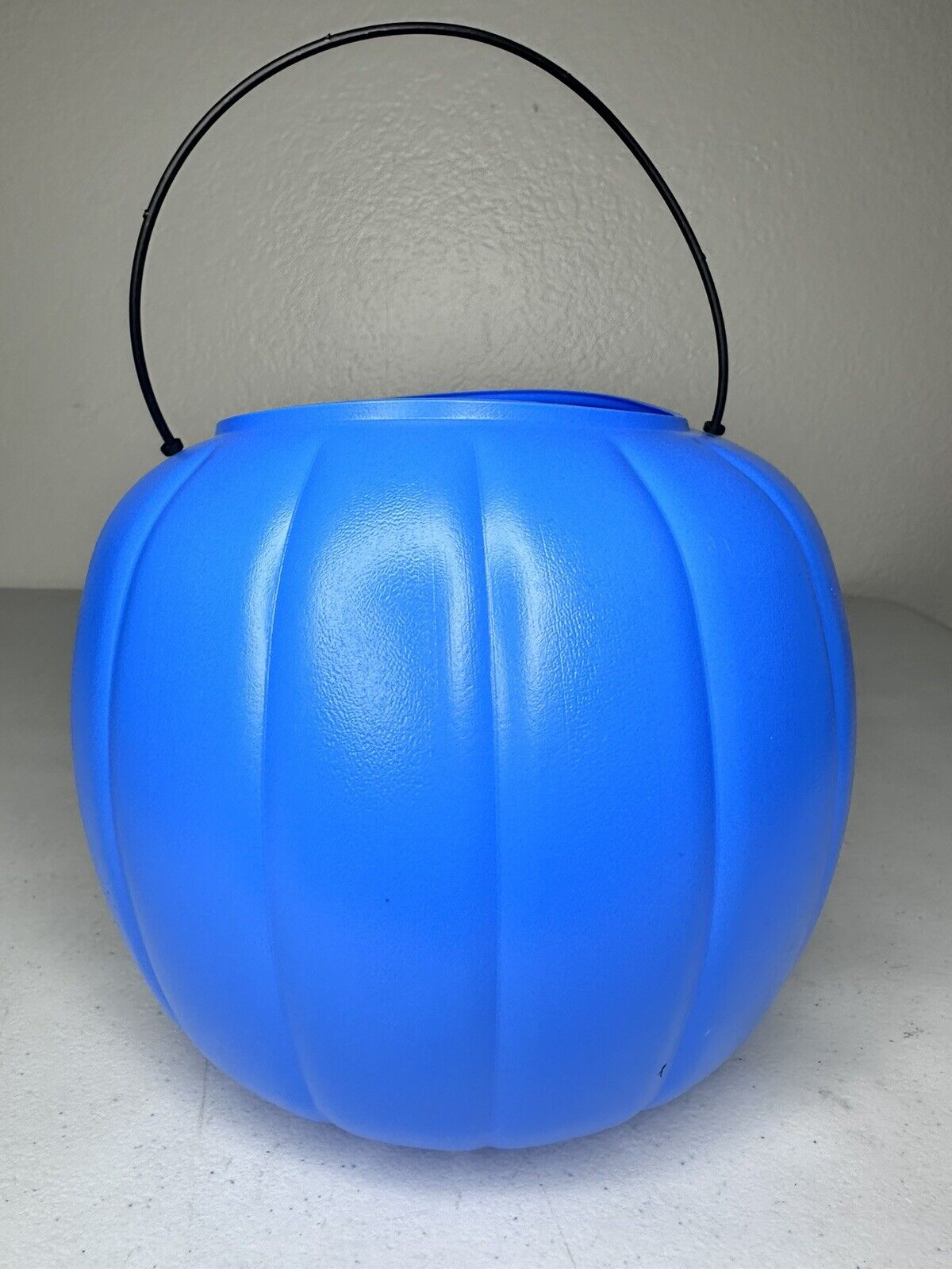 Collectible Blue Pumpkin Lantern – Vintage Halloween Decor, Festive Centerpiece, General Foam Plastics Norfolk VA - TreasuTiques