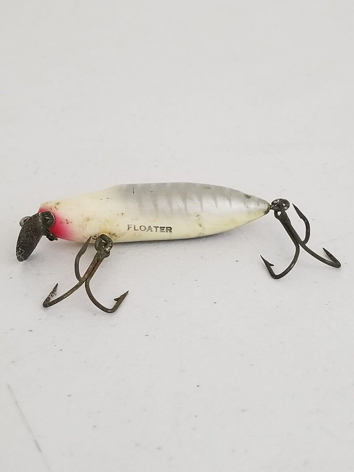 Rare Vintage Red & White Floating Fishing Lure with Dual Treble Hooks - Collectible Angler's Delight - TreasuTiques