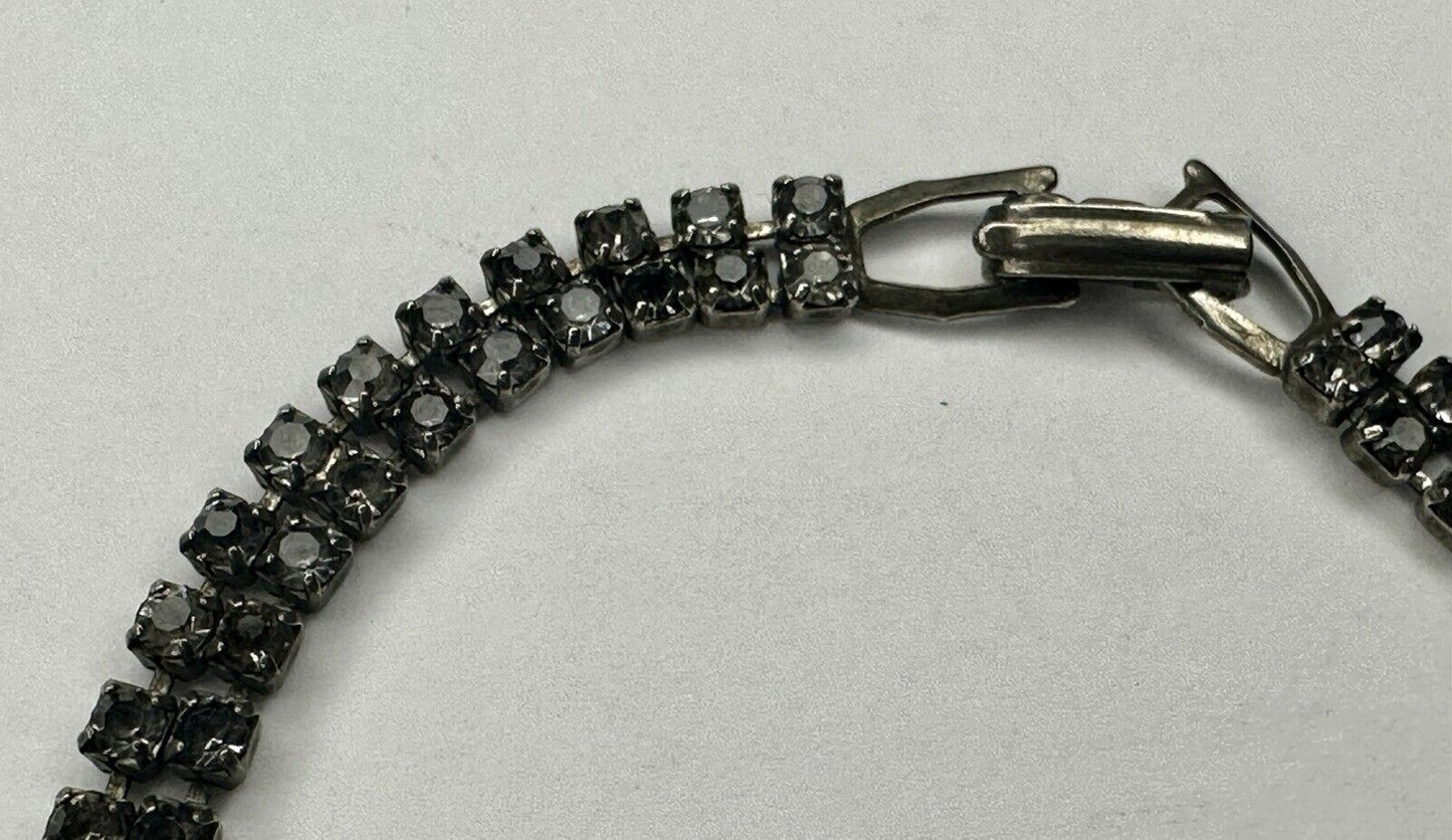 Exquisite Antique 20th Century Fashion Trend Rhinestone Silver-Tone Bracelet - Retro Black Elegance - TreasuTiques