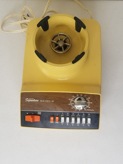 1970s Montgomery Ward Signature Solid State 12 Blender VNS 45804 - Vintage Yellow - TreasuTiques