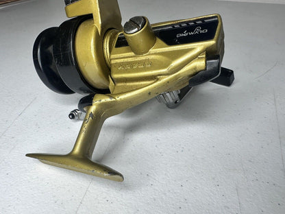 Rare Olympic Spark 3120 Vintage Gold Spinning Fishing Reel - Made in Korea - TreasuTiques