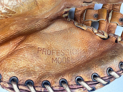 Vintage LHC Baseball Glove Model 508 - Collectible 1940s Leather Sports Memorabilia - TreasuTiques