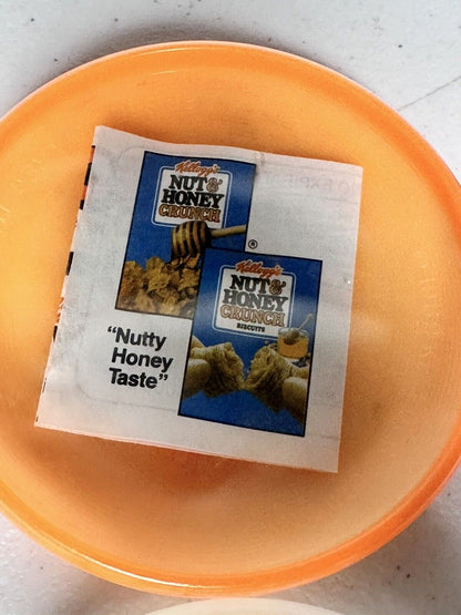 1988 Kellogg's Tony The Tiger Mini Frisbee Flyer Discs - Set of 4 Collectible Vintage Toys - TreasuTiques