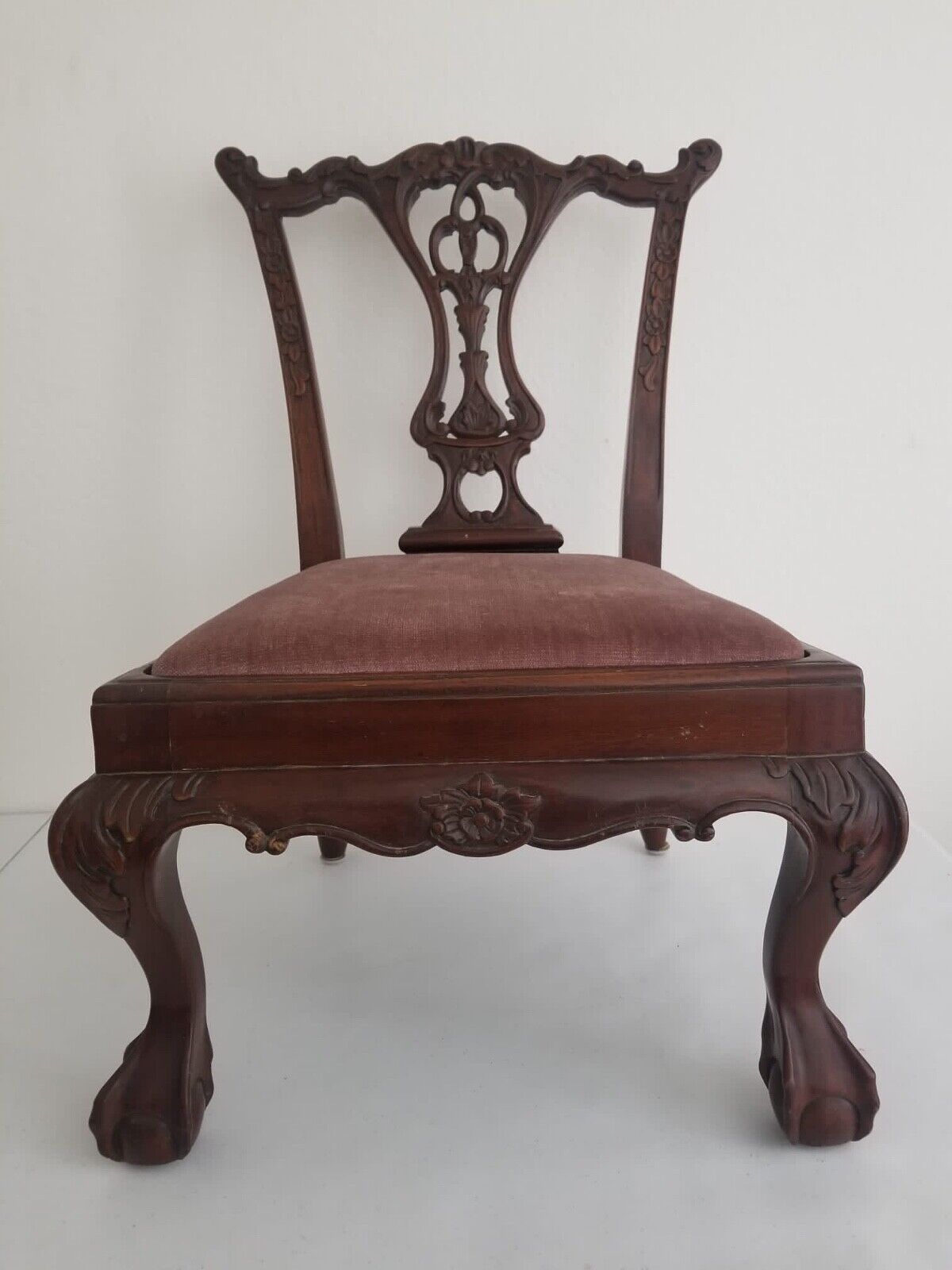 Elegant Antique Chippendale Chair with Cabriole Legs and Claw-and-Ball Feet - Circa 1750s, 26" Width - TreasuTiques