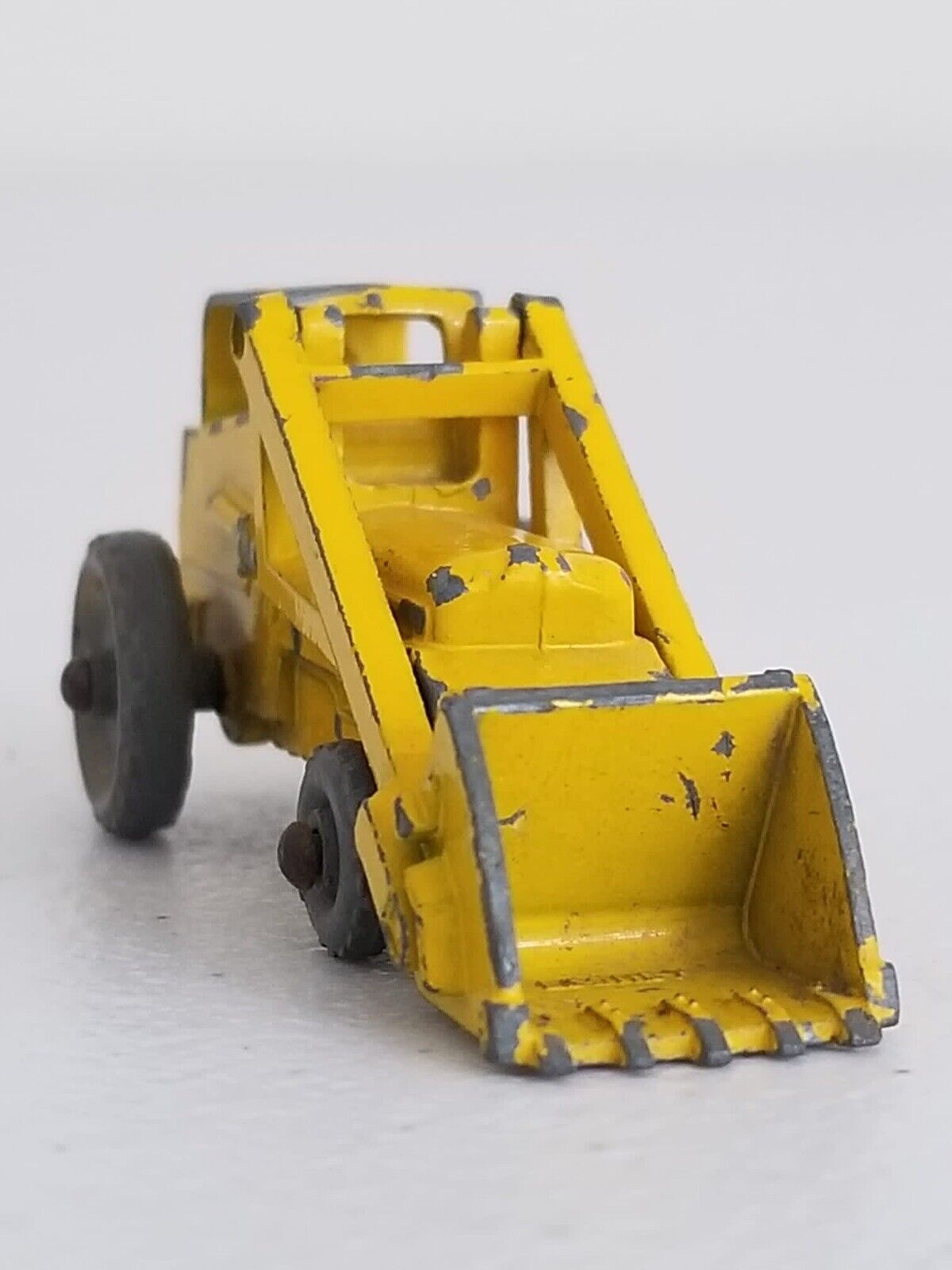 Vintage Lesney Matchbox No. 24 Weatherill Hydraulic Shovel Toy with Grey Tires - Made in England - TreasuTiques