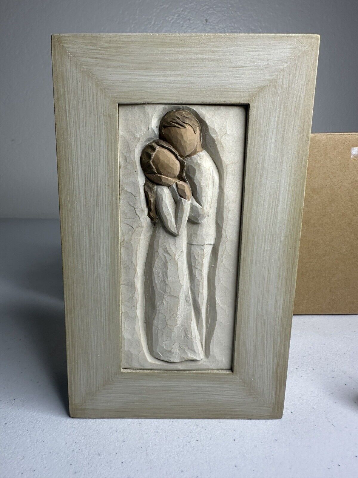 Willow Tree 'In Love's Embrace' Memory Box by Susan Lordi, 2005 - Exquisite Keepsake for Cherished Moments - TreasuTiques