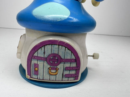 1982 Vintage Smurf Fun House Flying Vampire Wind-Up Toy - A Classic Collectible for Nostalgia Enthusiasts - TreasuTiques