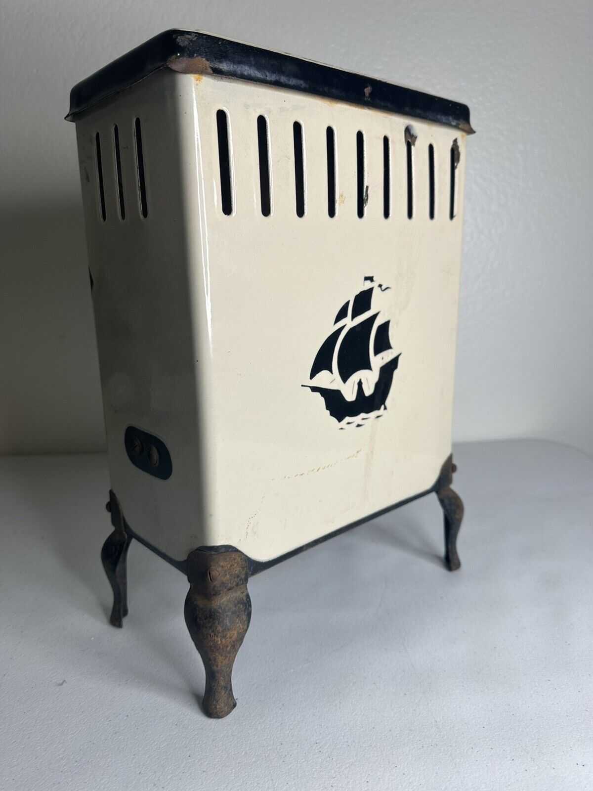 Antique 1930s O'Keefe & Merritt Porcelain Gas Heater - Art Deco Ship Design, 15.5" Tall - TreasuTiques