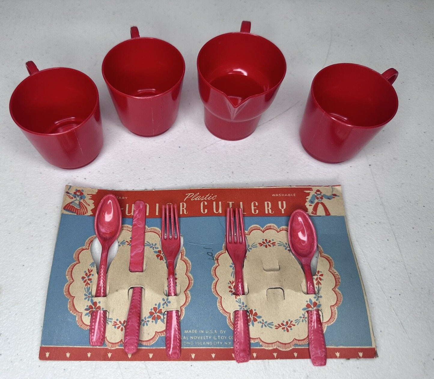 Antique 1930s Red Plastic Junior Cutlery Set by Ideal Novelty – Nostalgic Vintage Find - TreasuTiques