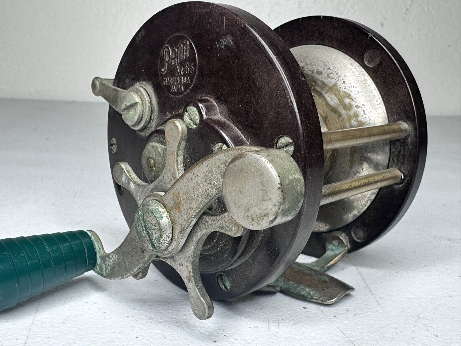 Rare Vintage 1940s Penn Model No. 85 Fishing Reel - Collectible Angling Gear Made in USA - TreasuTiques