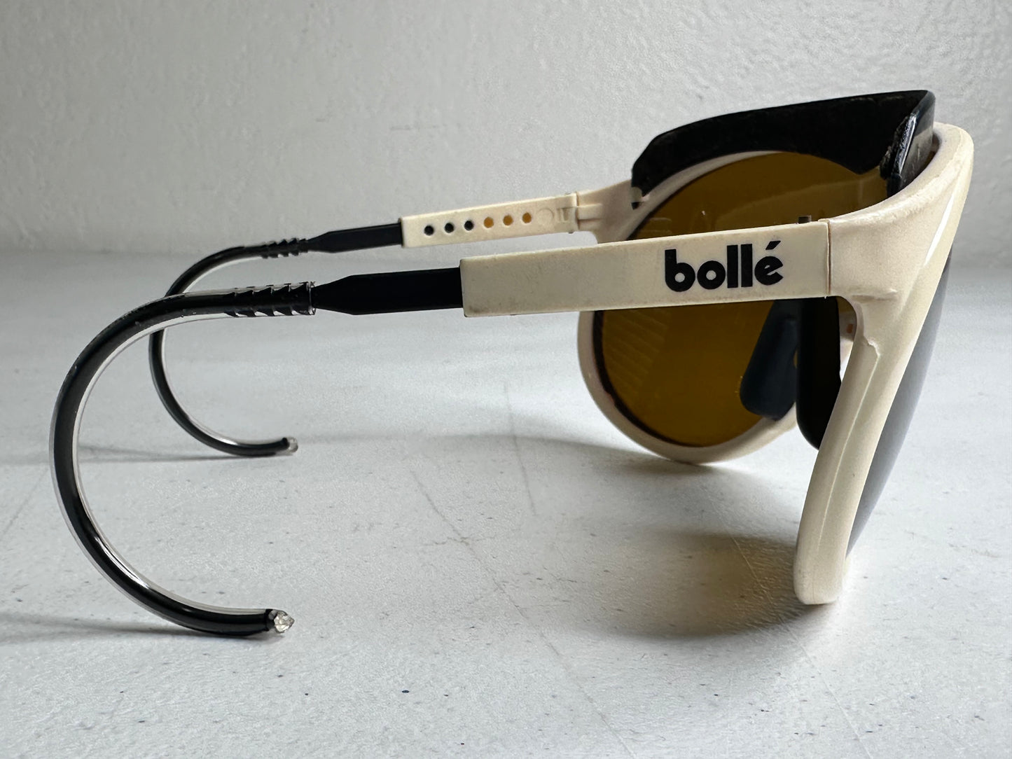 Vintage Bolle Chronoshield Sunglasses - Classic French Ski Goggles with Yellow Lenses